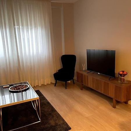 Piso En El Centro De Ferrol Recien Reformado.アパートメント エクステリア 写真